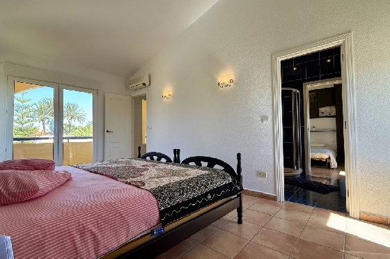 Villa in Els Poblets zu verkaufen, Living area 383 m², Baujahr 2002, Zustand gepflegt, + Fussbodenheizung, Klimaanlage, Plot 1821 m², 3 Schlafzimmer, 3 Badezimmer, Pool, ref.: RG-1126-21