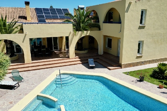 Villa in Els Poblets zu verkaufen, Living area 383 m², Baujahr 2002, Zustand gepflegt, + Fussbodenheizung, Klimaanlage, Plot 1821 m², 3 Schlafzimmer, 3 Badezimmer, Pool, ref.: RG-1126-26