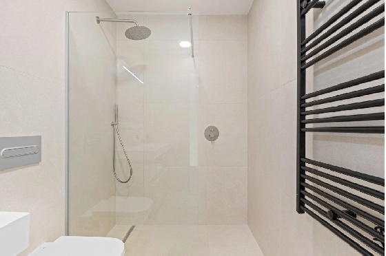 Villa in Los Alcazares zu verkaufen, Living area 198 m², Zustand Erstbezug, Klimaanlage, Plot 235 m², 3 Schlafzimmer, 2 Badezimmer, Pool, ref.: HA-LAN-501-E01-18