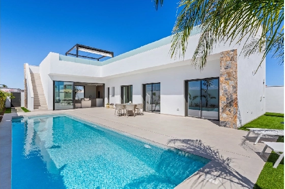 Villa in Los Alcazares zu verkaufen, Living area 198 m², Zustand Erstbezug, Klimaanlage, Plot 235 m², 3 Schlafzimmer, 2 Badezimmer, Pool, ref.: HA-LAN-501-E01-26